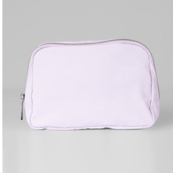 32 Degrees Handbags - Lavender Zippered Belt Bag - 32 Degrees